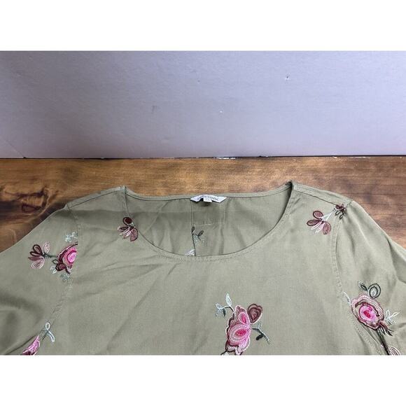 John Mark Women's M Olive Green Floral Embroidered Tunic Top 3/4 Bell Sleeve - Picture 2 of 11